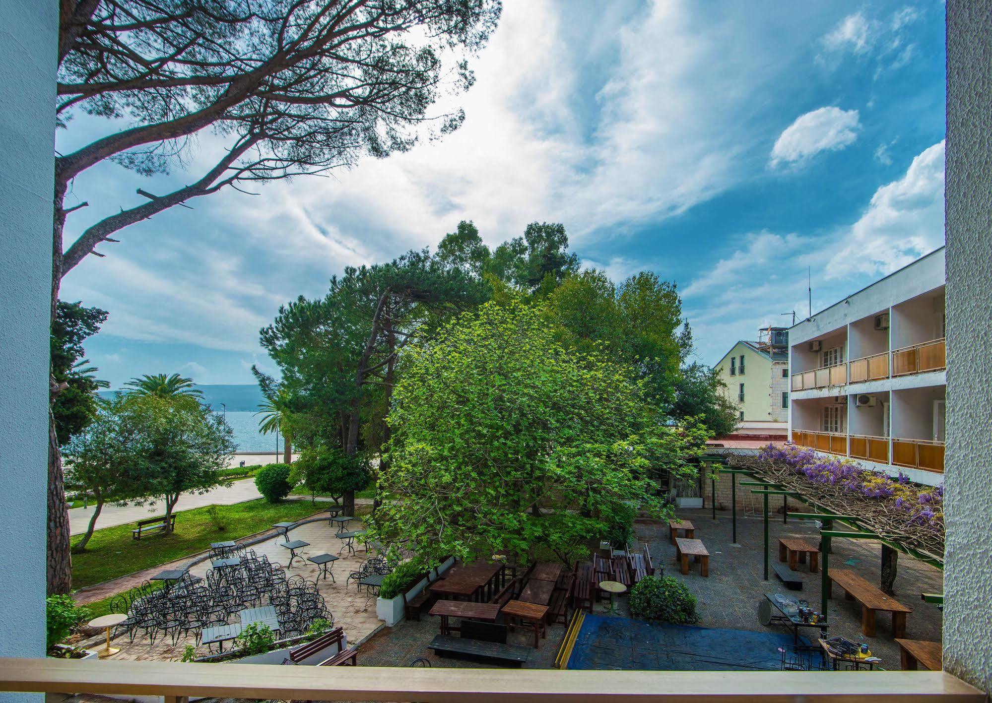 Hotel Mimoza Tivat Exteriér fotografie